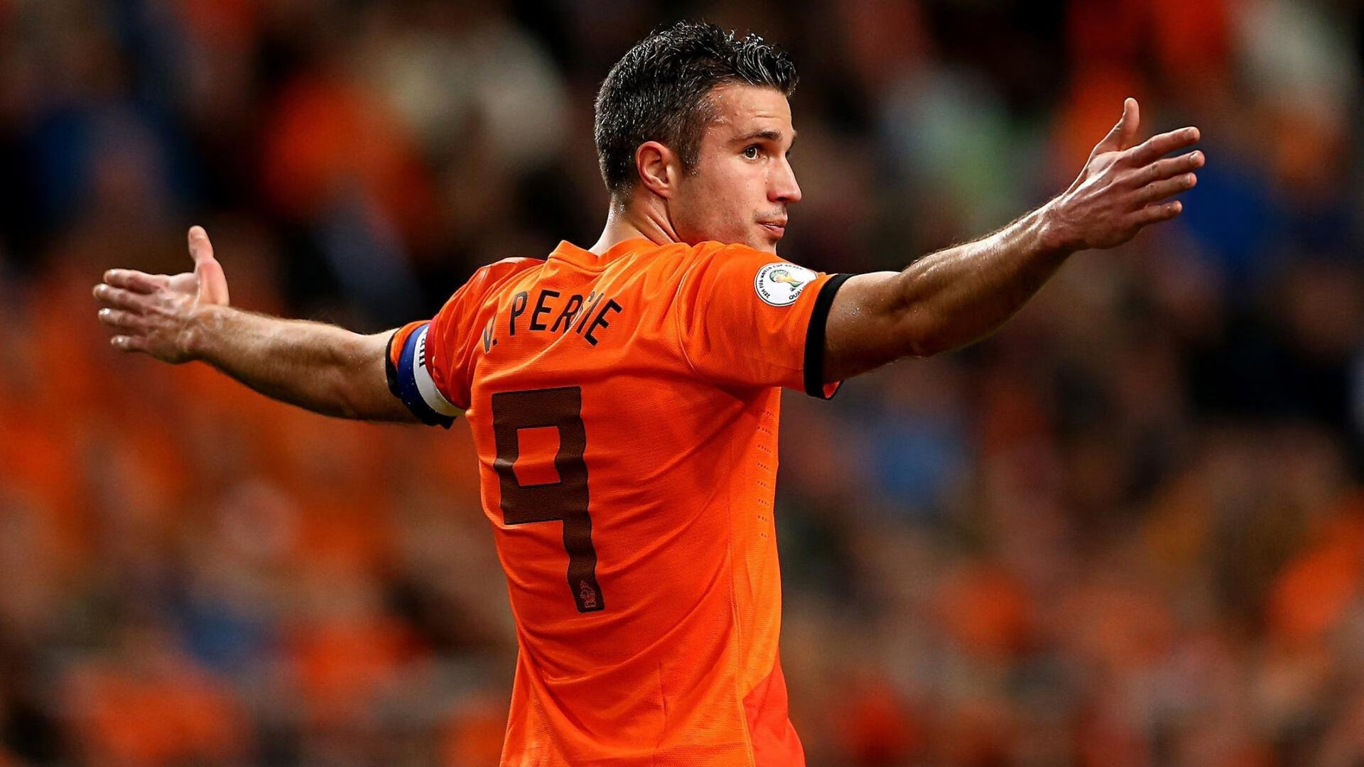 乔治·巴尔:全黑队的“防守型中场”,出色的拦截和传球能力让他成为球队中场支柱