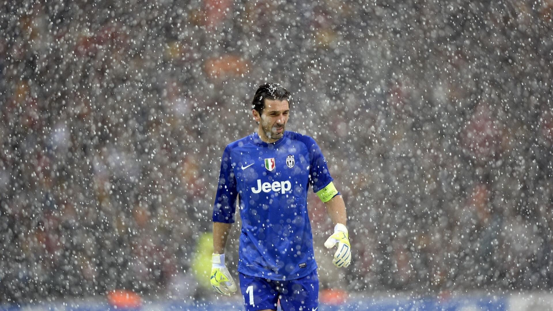 朱婷为患病球迷送去祝福视频感人至深，朱婷累趴被送医