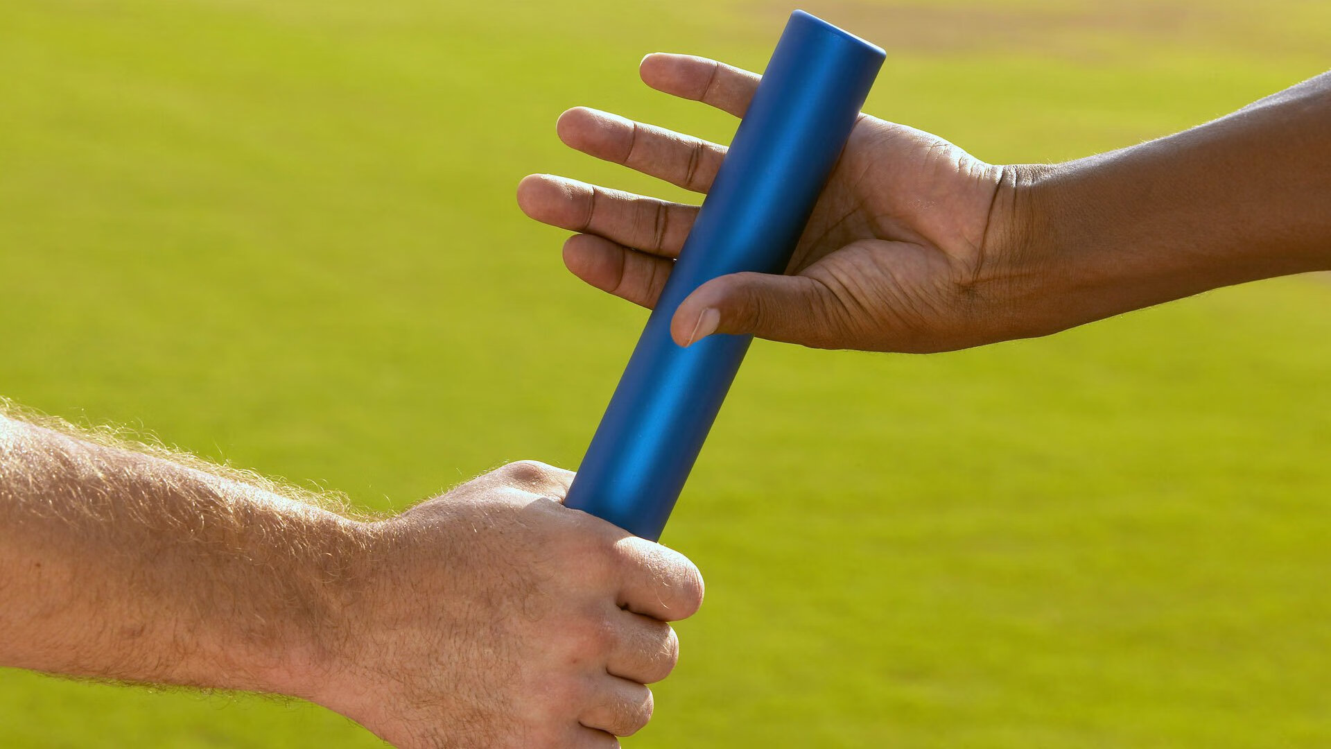 张一鸣四年布局揭秘：算法+AI双轮驱动，张一鸣技术