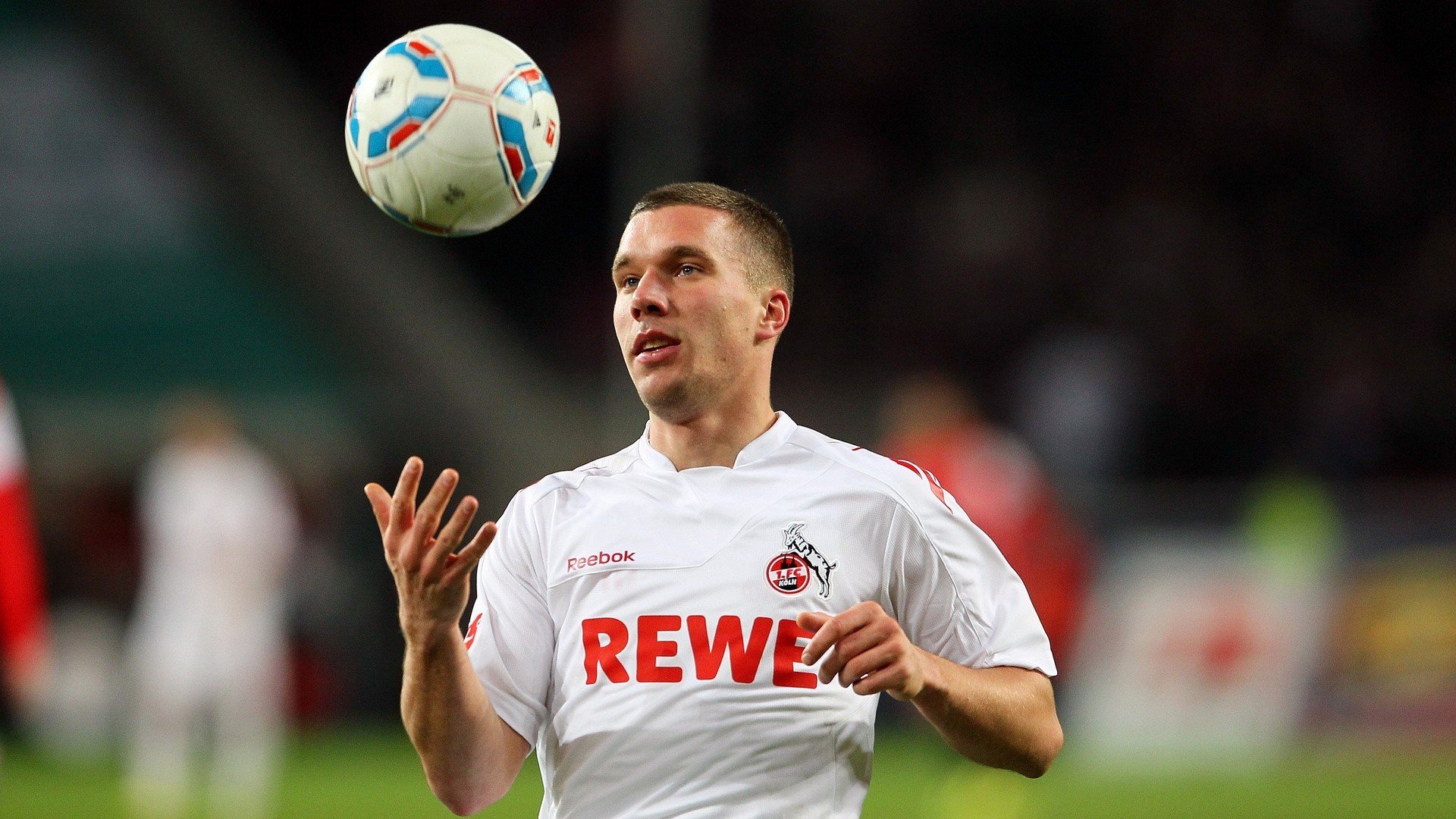 新帅5日，首胜空白——滕哈赫被药厂急判“死刑”